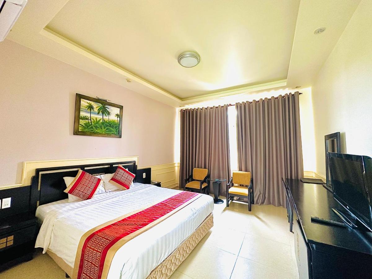 Viet Uc Hotel Ben Tre Exterior photo