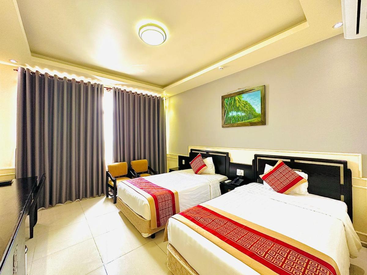 Viet Uc Hotel Ben Tre Exterior photo