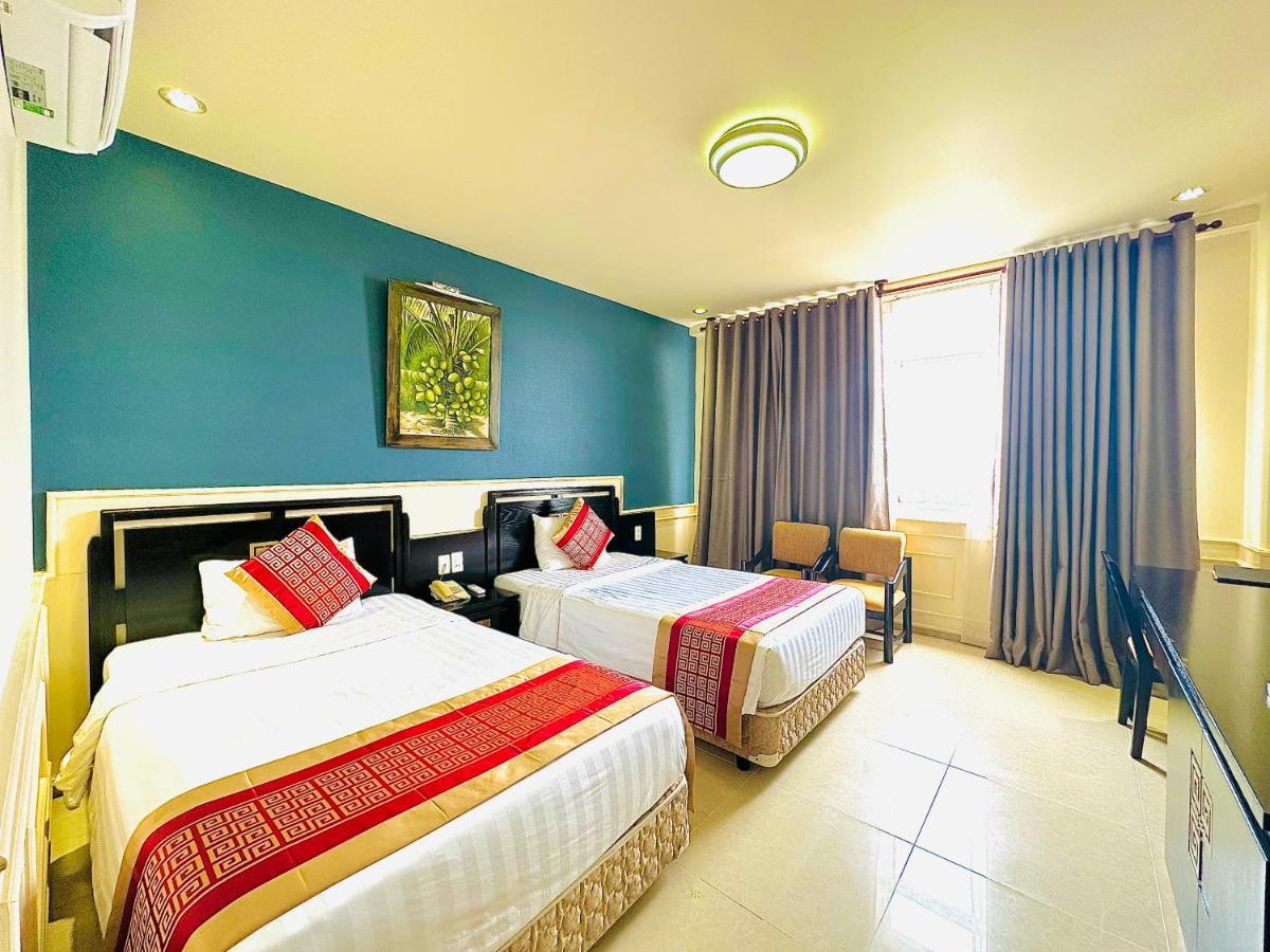 Viet Uc Hotel Ben Tre Exterior photo
