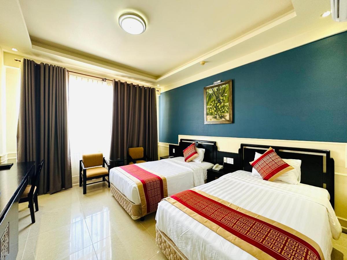 Viet Uc Hotel Ben Tre Exterior photo