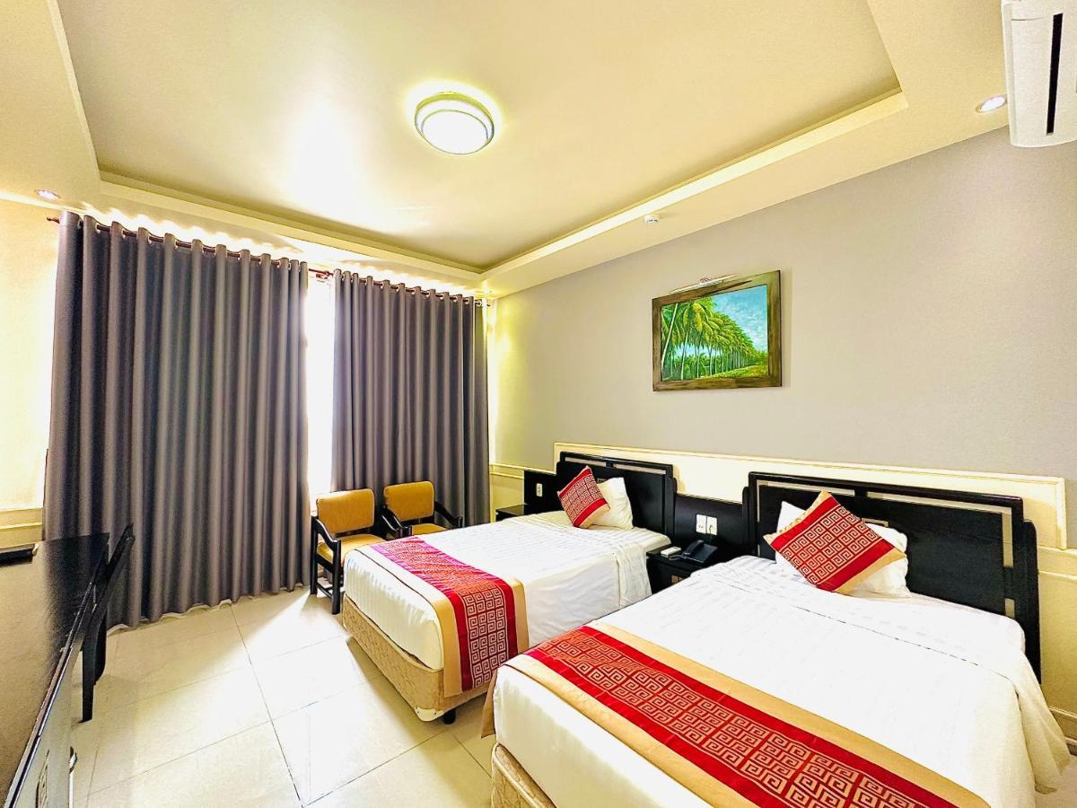 Viet Uc Hotel Ben Tre Exterior photo