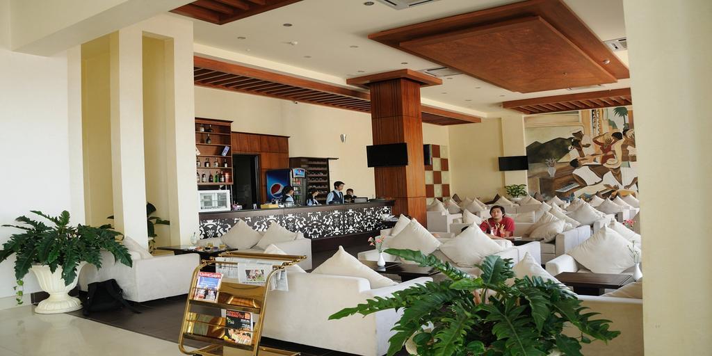 Viet Uc Hotel Ben Tre Exterior photo