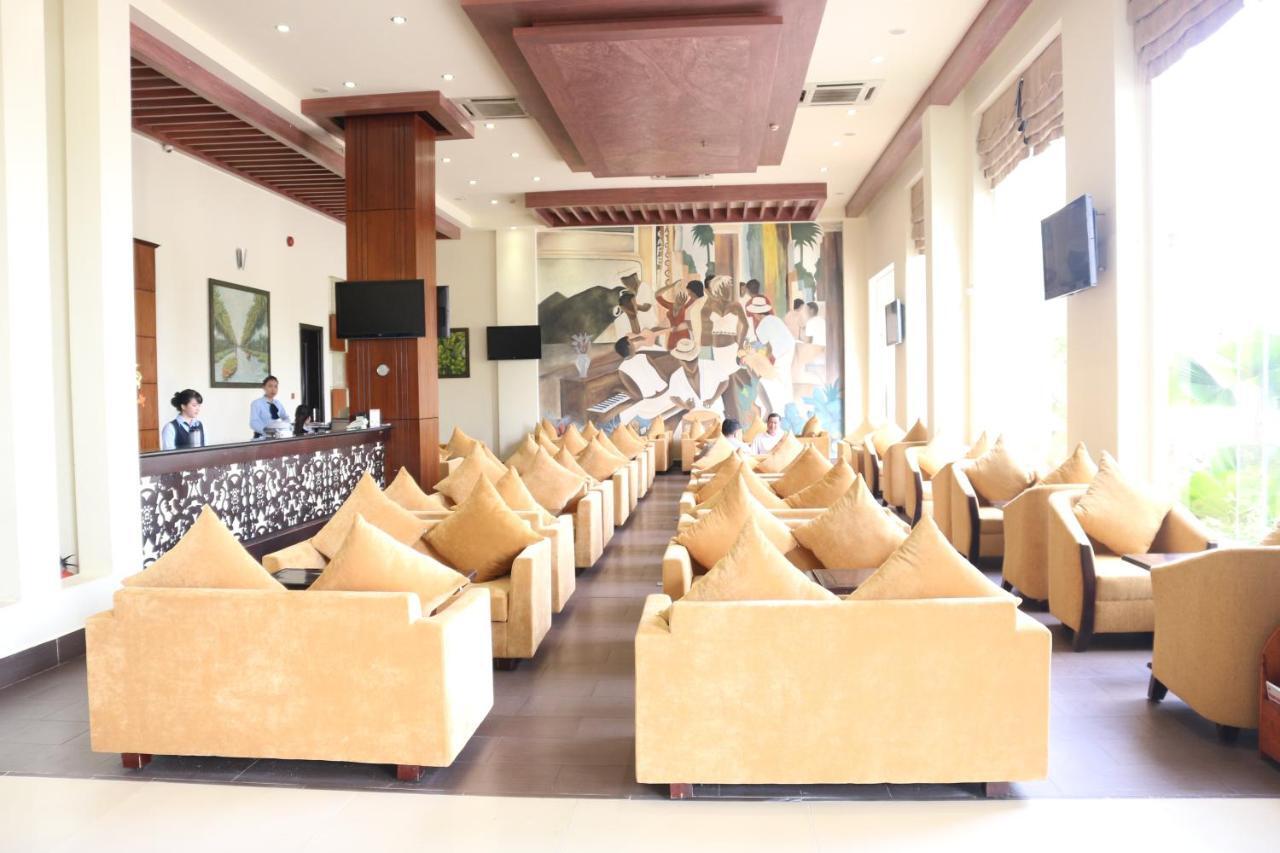 Viet Uc Hotel Ben Tre Exterior photo
