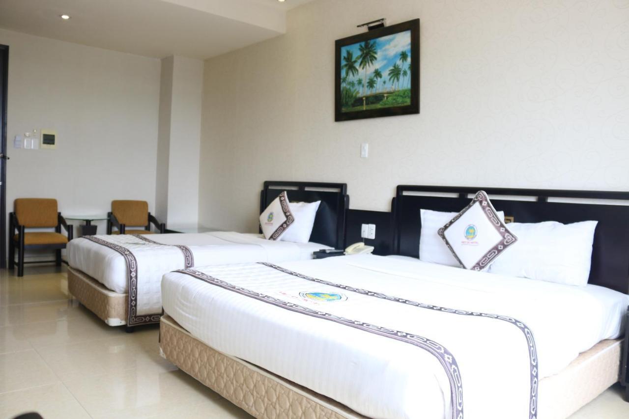 Viet Uc Hotel Ben Tre Exterior photo