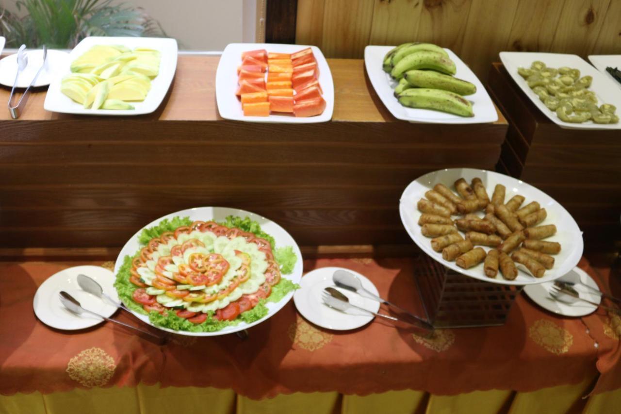 Viet Uc Hotel Ben Tre Exterior photo